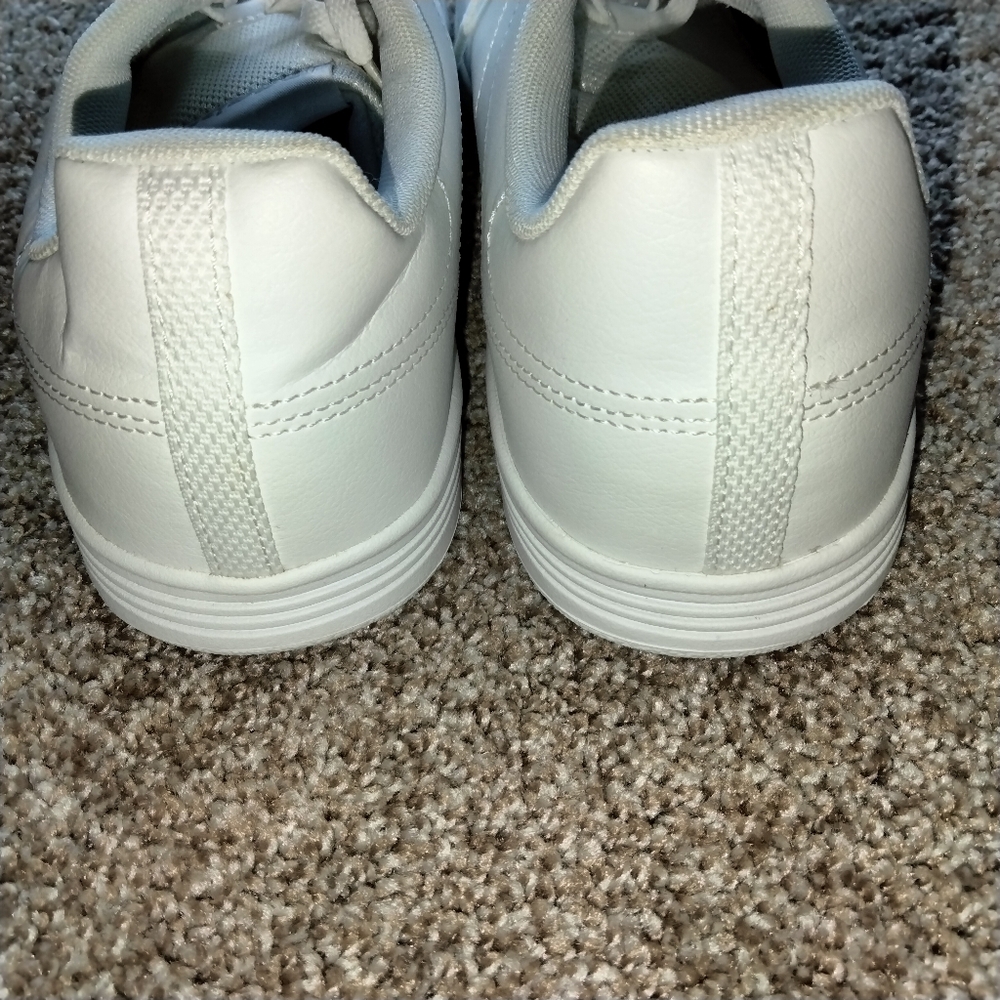 Reebok White/Steel athletic shoe, size 11 - Picture 4 of 6